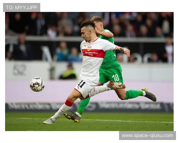 拜仁防守隐患犹存,斯图加特主场虽败仍显韧性 拜仁防守隐患犹存,斯图加特主场虽败仍显韧性