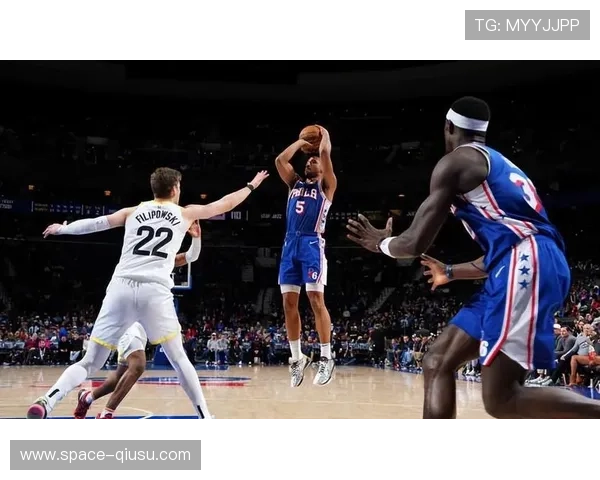 格兰姆斯突破隔扣科林斯，76人客场气势如虹